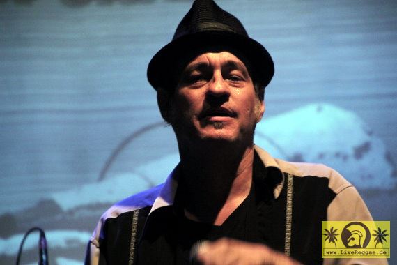Bim Skala Bim (USA) feat. Chris Rhodes 2. Freedom Sounds Festival, Gebaeude 9, Koeln 02. Mai 2014 (37).JPG